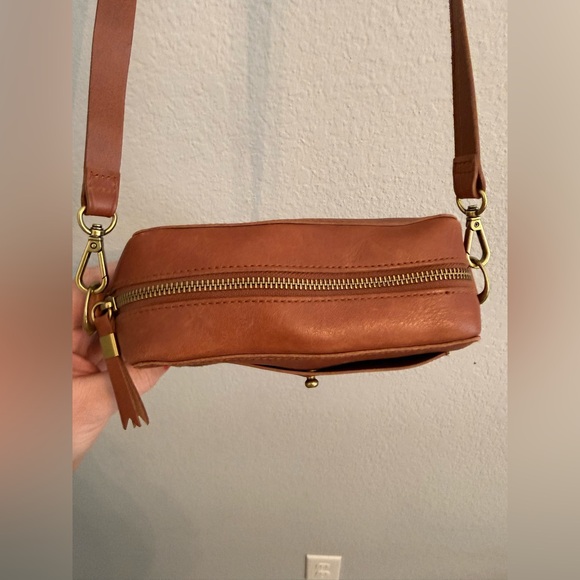 Madewell The Simple Leather Crossbody Bag Cognac NWT - Picture 3 of 6